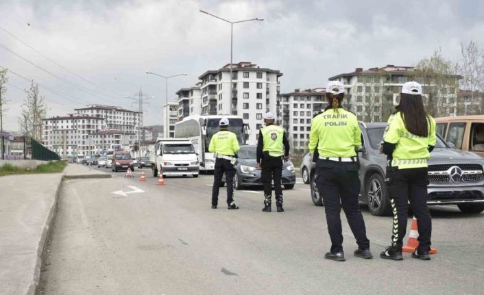 Ordu’da bir haftada 18 binden fazla araç ve sürücüsü denetlendi