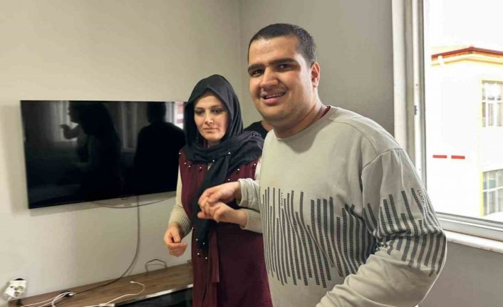 Otizmli öğrenciyi darbettiği iddia edilen öğretmene 15 bin liralık taksitli ceza ailenin tepkisine neden oldu