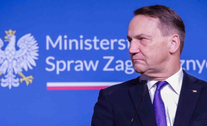 Polonya Dışişleri Bakanı Sikorski: "Ukrayna’daki savaş tamamen Avrupa tarafından finanse ediliyor"