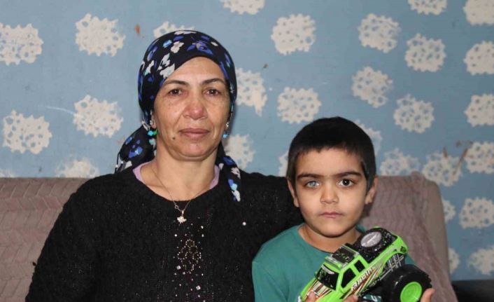 Ramazan davulcusu babaannenin torununa ‘ışık’ olmak için hayırseverler harekete geçti