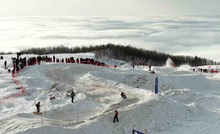 Rize’de adrenalin sis deniziyle buluştu, ortaya görsel şölen çıktı