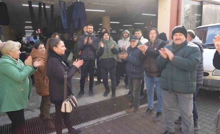 Semt pazarı esnafından ucuzluk çadırlarıyla ilgili çağrı: "5 günden fazla olmamalı"