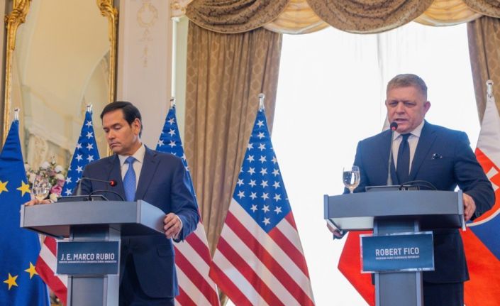 Slovakya Başbakanı Fico: "(Ukrayna-Rusya Savaşı) İstanbul’da masada bir anlaşma hazırdı ve savaş bitebilirdi, fakat bazı Batılı siyasetçiler oraya gidip ‘Bunu yapamazsınız’ dediler"