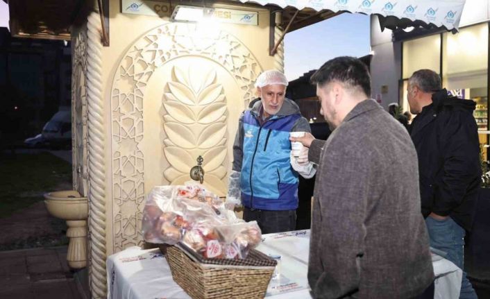 Sultangazi Belediyesi’nden iftara yetişemeyenler için sıcak çorba ikramı