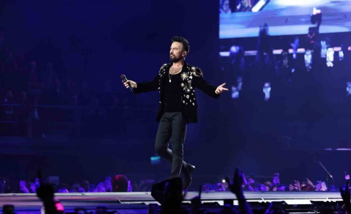 Tarkan’ı 9 gündür süren konser serisinde yaklaşık 50 bin kişi dinledi