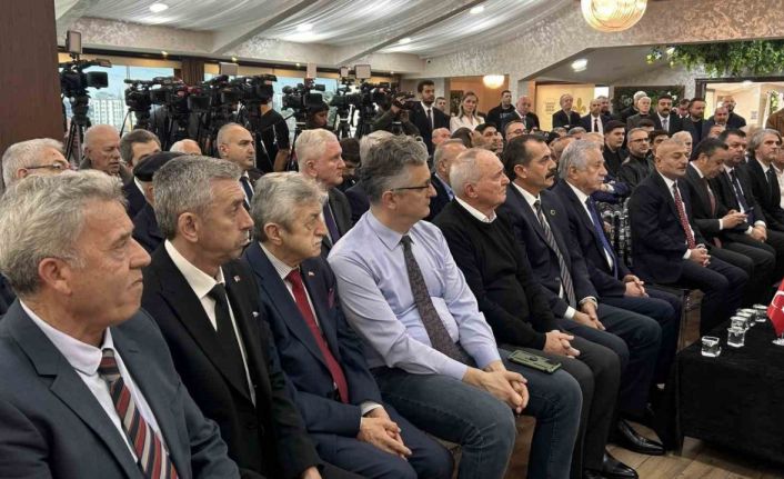 TBMM Başkanvekili Celal Adan: "Kürsü işgalinin emekliye mi faydası var? İşsize mi faydası var"