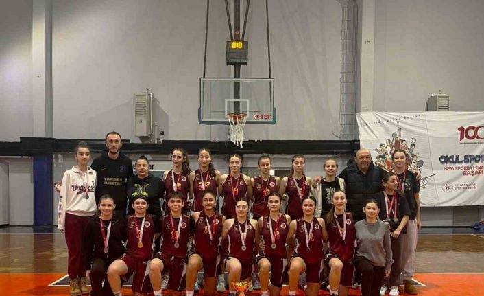 TREDAŞ Spor Kulübü U18 Kız Takımı namağlup il şampiyonu oldu