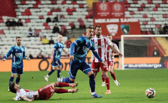 Trendyol Süper Lig: Antalyaspor: 3 - Samsunspor: 1 (Maç sonucu)