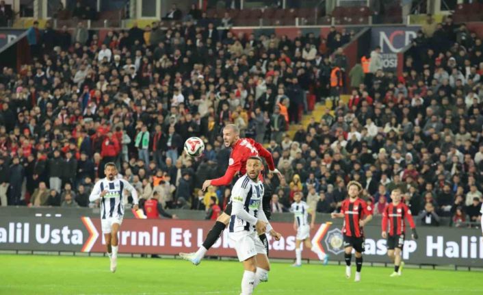 Trendyol Süper Lig: Gaziantep FK: 0 - Kasımpaşa: 0 (Maç devam ediyor)