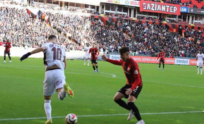 Trendyol Süper Lig: Gaziantep FK: 0 - Trabzonspor: 0 (Maç devam ediyor)