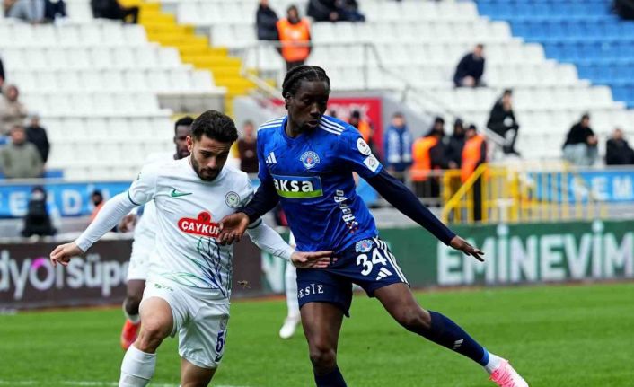 Trendyol Süper Lig: Kasımpaşa: 0 - Çaykur Rizespor: 0 (Maç devam ediyor)