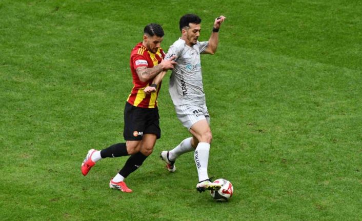 Trendyol Süper Lig: Kayserispor: 0 - Kocaelispor: 0 (İlk yarı)