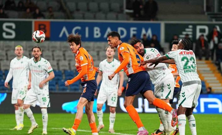Trendyol Süper Lig: RAMS Başakşehir: 2 - Konyaspor: 0 (Maç sonucu)