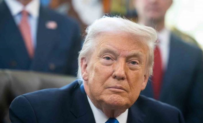Trump: "Epstein’ın adasına hiç gitmedim, ancak bu sahtekar Demokratların ve bağışçılarının neredeyse tamamı gitti"