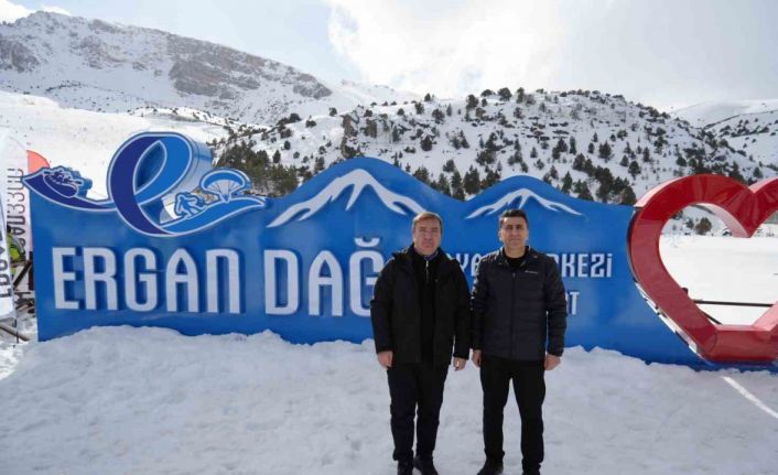 Tunceli ve Erzincan turizmine milat olacak yol için iki vali el sıkıştı
