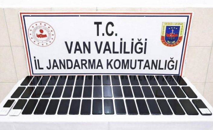 Van’da 1 milyon 750 bin TL değerinde kaçak eşya ele geçirildi