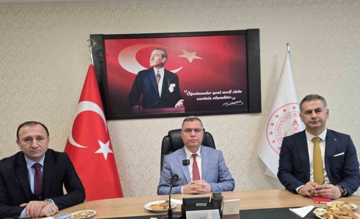 Yozgat Milli Eğitim Müdürü Altınkaynak: "Öğrencileri yarış ortamına sürükleyici davranışlardan kaçınılmalı"