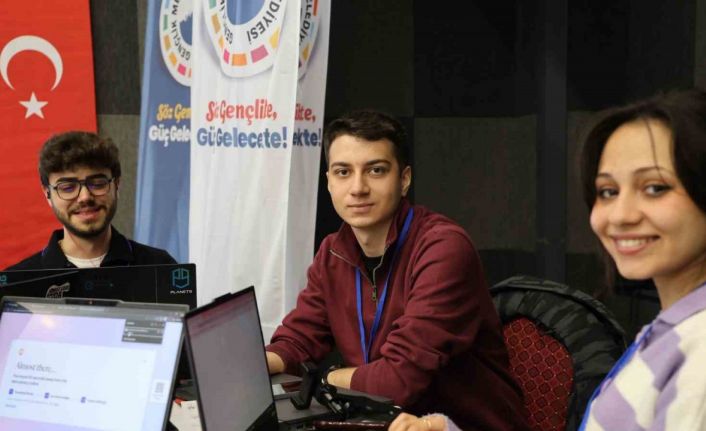 5 ilden 70 genç Elazığ’da Türkiye’nin uzay misyonu için ter dökecek