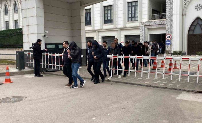 7 ilde 105 milyon liralık dolandırıcılık operasyonunun 25 zanlısı adliyeye sevk edildi