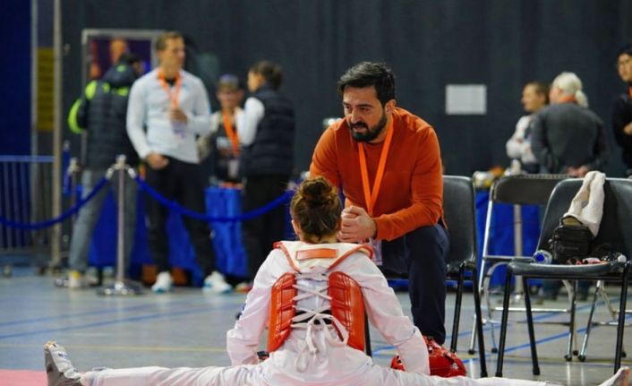 AGM Spor Kulübü Taekwondo Antrenörü Ziya Cönge, milli takım görevinde