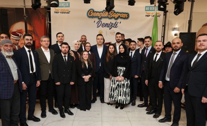 AK Parti Gençlik Kolları Genel Başkanı İbiş Denizli’de gençlerle iftarda buluştu