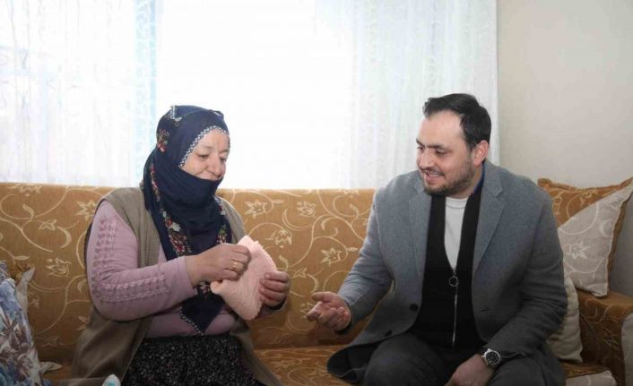 AK Parti İl Başkanı Selmanoğlu: "Bizim siyaset anlayışımız seçimden seçime değil, her zaman milletimizle iletişim halinde olan bir anlayıştır"