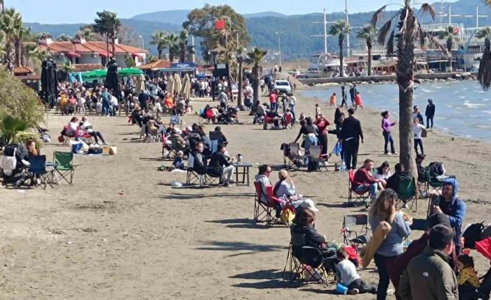 Akyaka’da 8 Mart kutlaması renkli görüntülere sahne oldu