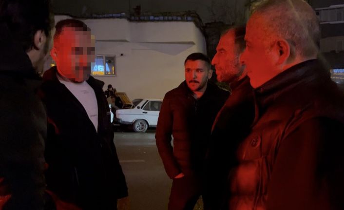 Alkollü sürücü ortalığı karıştırdı: Vatandaşı polis sandı, araç sahiplerini teselli etti