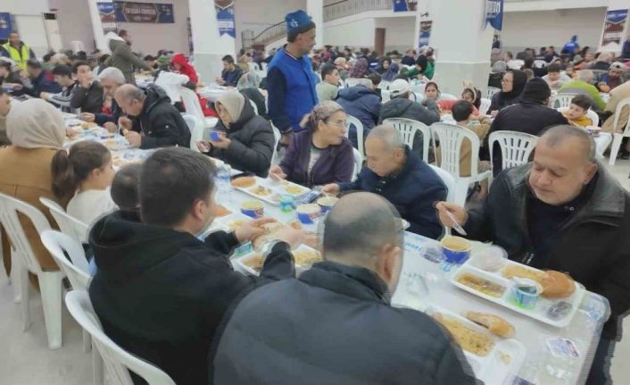 Antakya Belediyesi, Ramazan ayı boyunca her gün bin kişiye iftar veriyor