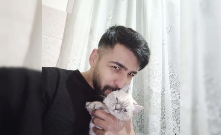 Antalya’da evde ölü bulunan gencin teyzesinden yürek yakan ağıt: "Dayanamam ben, içim yanıyor"