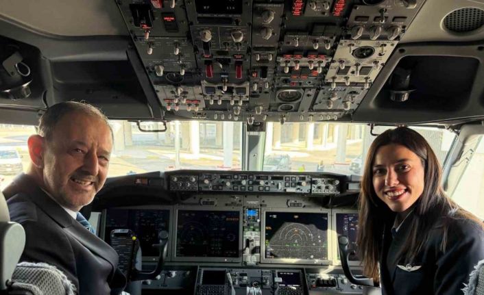 Baba ve kız aynı kokpitte: 42 yıllık pilot gökyüzüne kızıyla veda etti