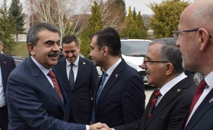 Bakan Tekin: "Eğitim çalışanlarına yönelik şiddetin azaltılması için çaba gösteriyoruz"