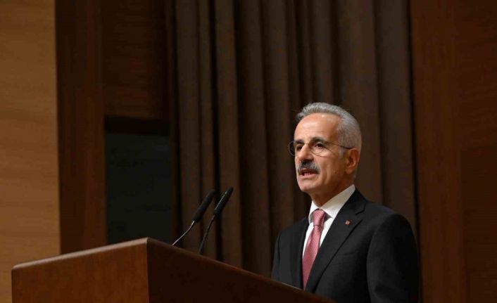 Bakan Uraloğlu: "5G hizmetlerini 2 yıl içerisinde ülkemizin her bir noktasında vatandaşlarımızın hizmetine sunacağız"