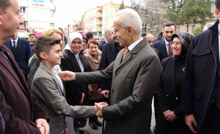 Bakan Uraloğlu: "Isparta’mızda Dereboğazı yolu gündemimizde ve bir mesafe kat ettikten sonra çalışmaların devamını ileride sürdüreceğiz"