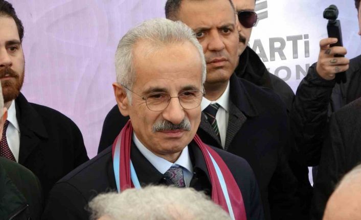 Bakan Uraloğlu: "Türkiye, tüm bu karmaşanın içerisinde bir güven adası olarak konumunu güçlü bir şekilde yürütüyor"