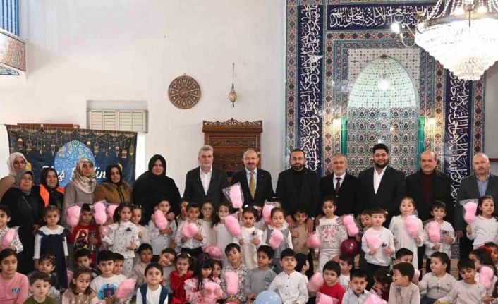 Başkan Görgel, miniklerin tekne orucu heyecanına ortak oldu