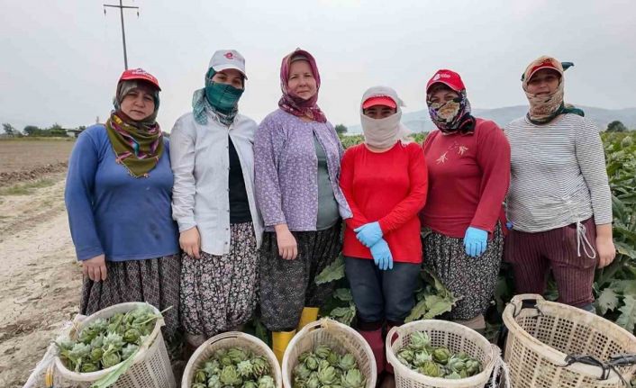 Başkan Yetişkin: "Efeler’i kadınların geleceğe umutla baktığı bir kent yapmak için çalışıyoruz"