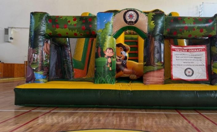 Bayburt’ta çocuklar için kurulan ’Balon Park’ oyun alanı 4 gün boyunca açık olacak