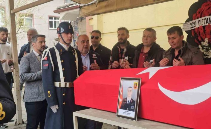 Bayram dönüşü motosikleti ile kaza yapan Uzman Çavuş dualarla son yolculuğuna uğurlandı