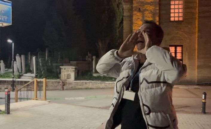 Bu mahallede davul çalanın başı belaya giriyor...Pilava pilava diye zillere basıyorlar