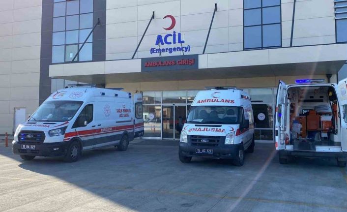 Burdur Belediyesine ait kreşte yemek sonrası çocuklarda kusma ve bulantı şikayeti