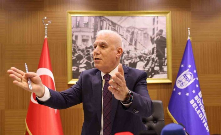 Bursa Büyükşehir Belediye Başkanı Bozbey: "20 senedir yapılmamış hizmetleri yapıyoruz"