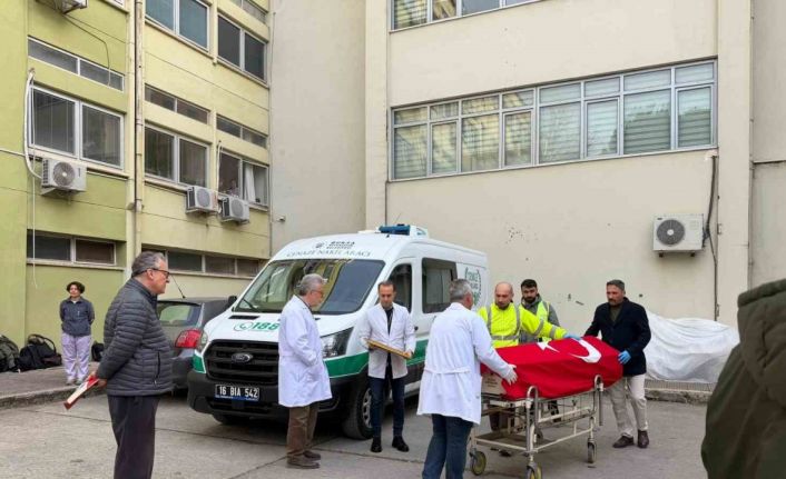 Bursa’da kadavraya vefa töreni: 6 yıl tıp eğitimine katkı sağladı, ailesine teslim edildi
