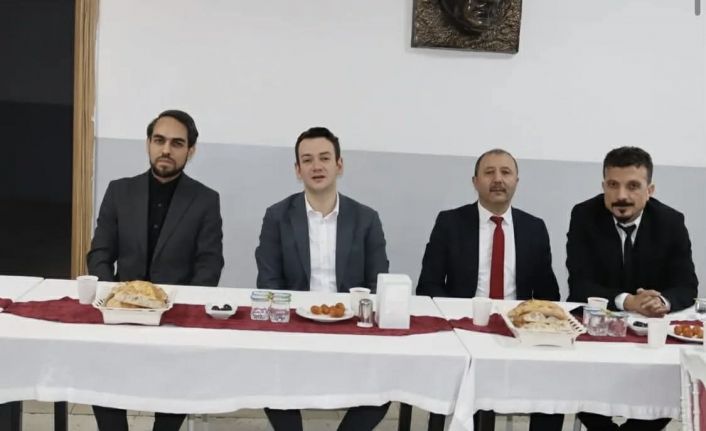 Çıldır Şehit Öğretmen Sezgin Yolcu Yatılı Bölge Ortaokulu’nda iftar buluşması