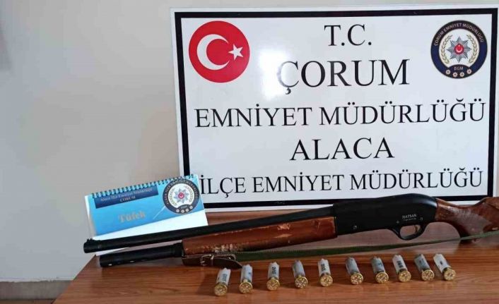 Çorum’da evinin penceresinden ateş açan şahıs polisleri harakete geçirdi