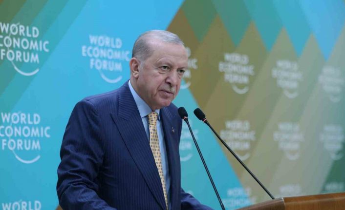 Cumhurbaşkanı Erdoğan: "Enerji piyasalarında üretim, bilişim, ulaşım ve ticaret ağlarının işleyişine kadar geniş bir alanda savaşın olumsuz etkilerini tüm dünya hissediyor"