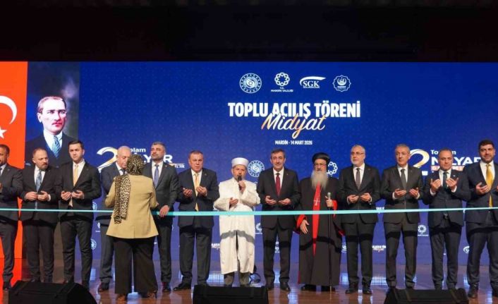 Cumhurbaşkanı Yardımcısı Yılmaz, Midyat’ta 2 milyar 660 milyon liralık yatırımların açılışını yaptı