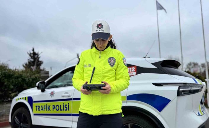 Edirne’de trafik denetimleri arttırıldı: Araç kullanırken telefona bakanın ehliyetine el konulacak