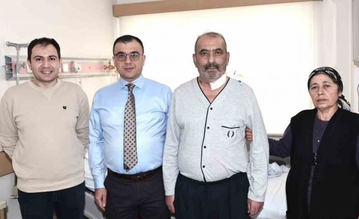 ERÜ Hastaneleri’nde, minimal invaziv cerrahi yöntemiyle Kayseri’de ilk mitral kapak ameliyatı gerçekleştirildi