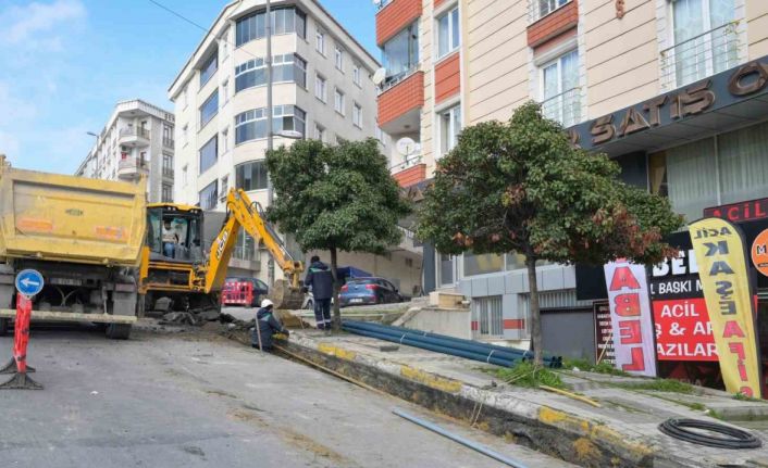 Esenyurt Mehmet Akif Ersoy Mahallesi’nin 7 yıllık elektrik sorunu çözüldü